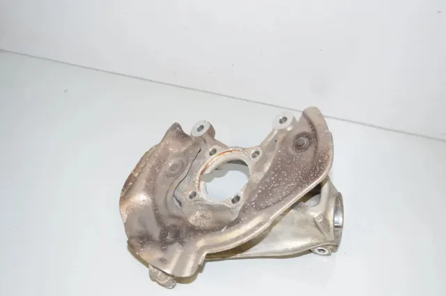 Front Right Wheel Hub