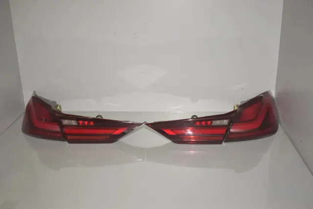 Rear Tail Light Set