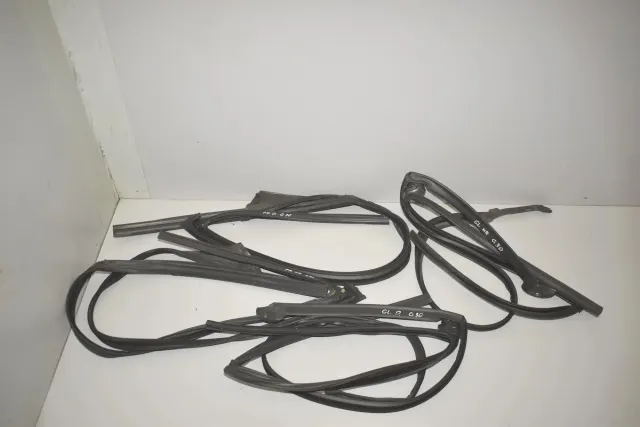 Front Right Door Rubber Seal