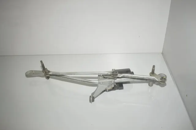 Front Windshield Wiper Mechanism