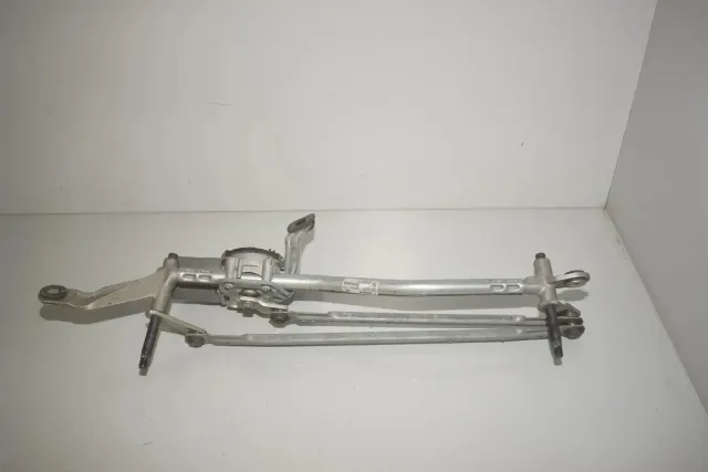 Front Windshield Wiper Mechanism