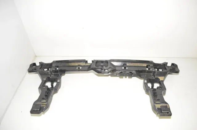 Rear Bumper Middle Bracket