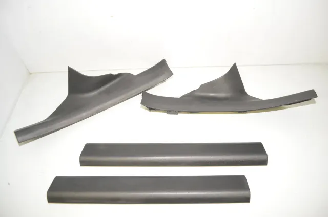 Front Right Interior Step Trim