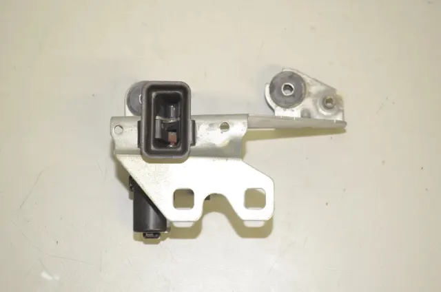 Tailgate Boot Lock