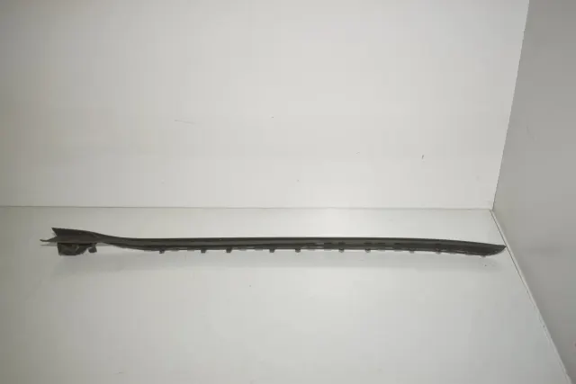 Windshield Right Vertical Trim