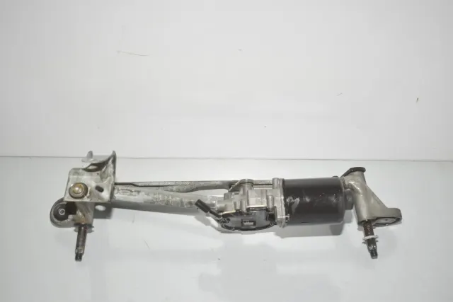 Front Windshield Wiper Mechanism