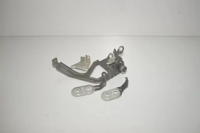 Front Left Fender Holder