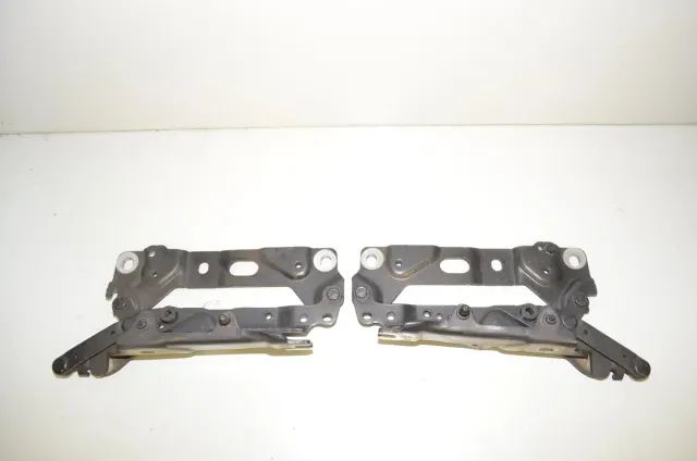 Front Right Bonnet Hinge
