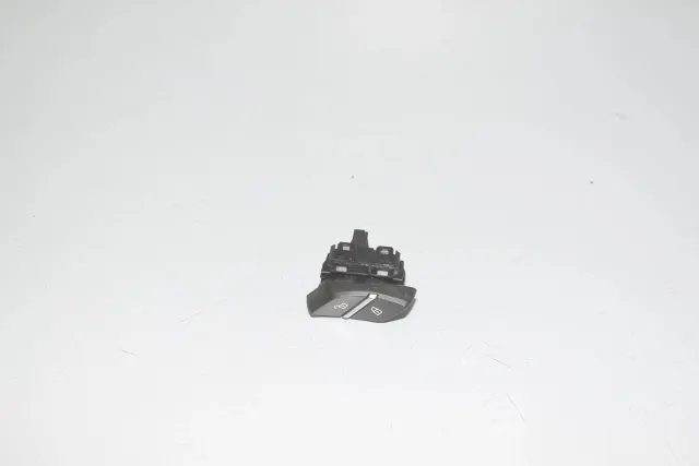 Door unlock/lock buttons