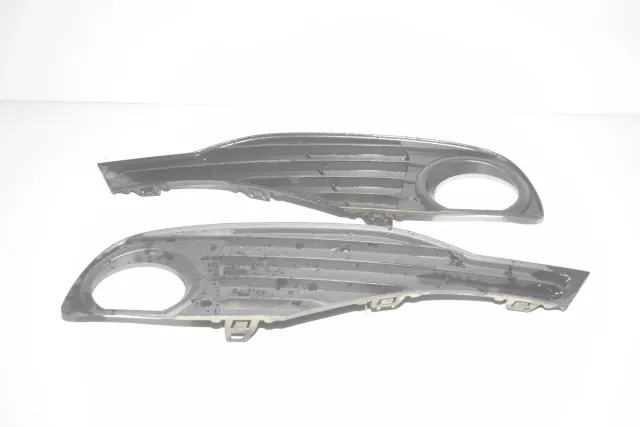 Front Right Grill