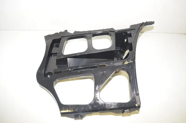 Rear Right Bumper Bracket