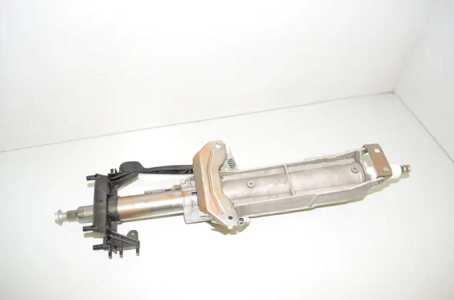 Steering Wheel Adjustment Mechanism