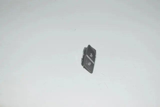 Door unlock/lock buttons