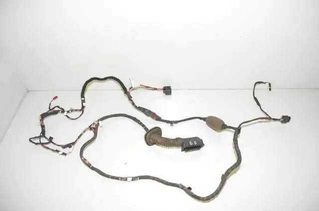 Rear Right Door Wiring