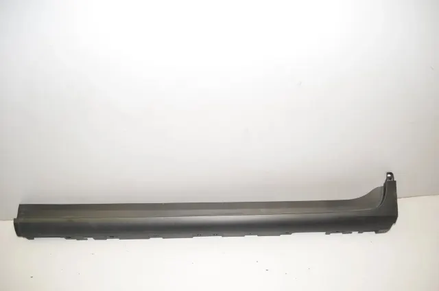 Left Side Plastic Sideskirt Cover