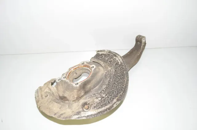 Front Right Wheel Hub