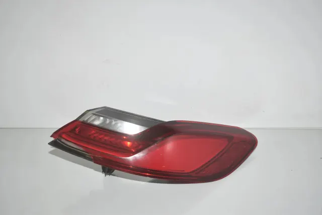 Rear Right Tail Light