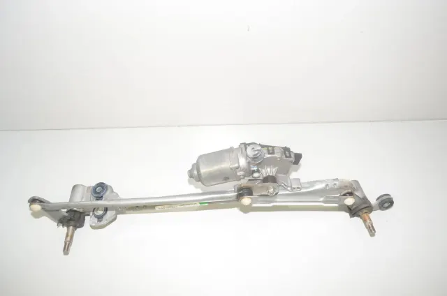 Front Windshield Wiper Mechanism