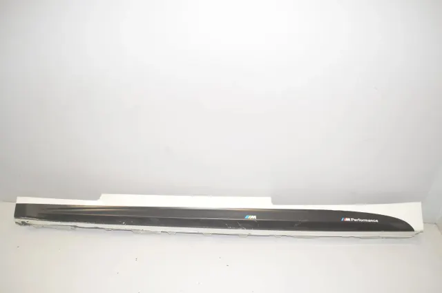 Left Side Plastic Sideskirt Cover