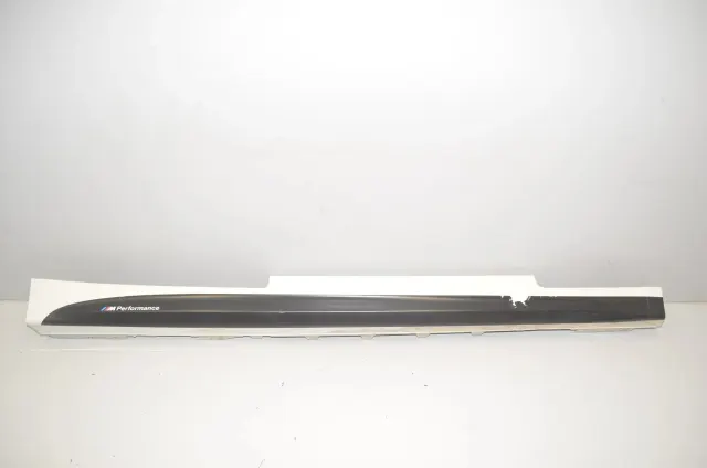 Right Side Plastic Sideskirt Cover