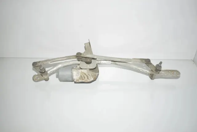 Front Windshield Wiper Mechanism