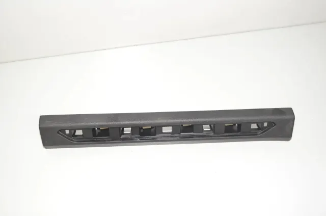 Front Left Sill Trim
