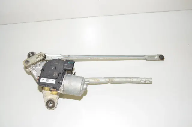 Front Windshield Wiper Mechanism
