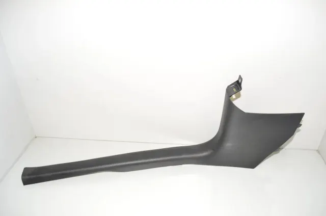 Front Left Sill Trim