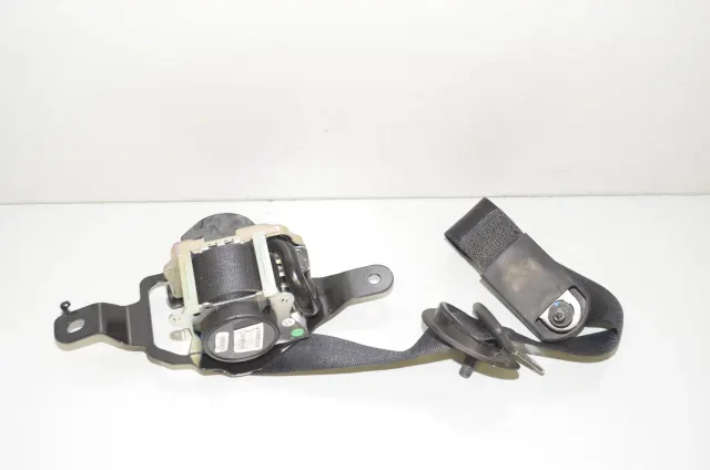 Rear Right Seatbelt