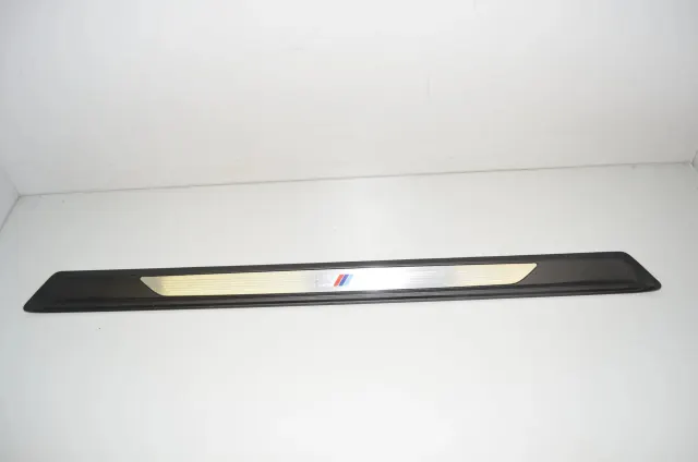 Front Left Sill Trim