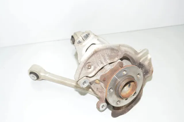 Front Right Wheel Hub