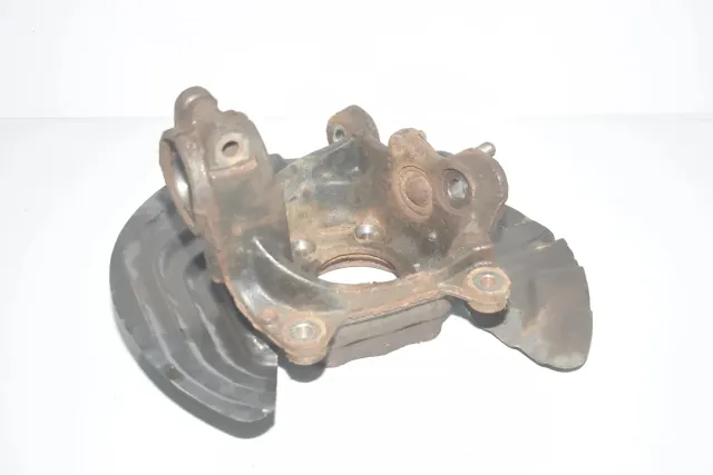 Front Left Wheel Hub