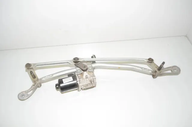 Front Windshield Wiper Mechanism