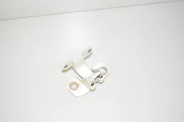 Left Side Bootlid Hinge