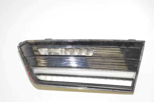 Right Side Tailgate Tail Light