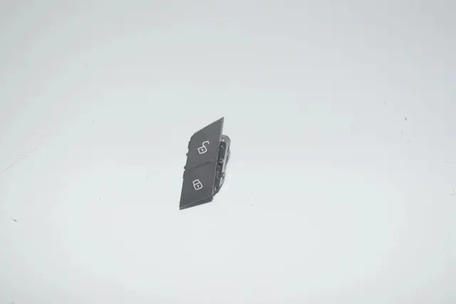 Door unlock/lock buttons