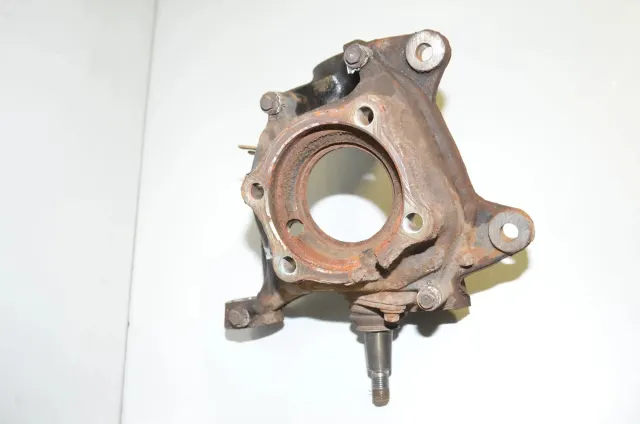 Front Left Wheel Hub