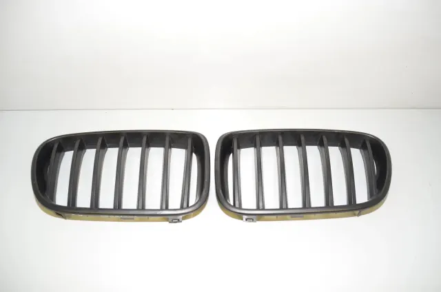 Front Upper Grill