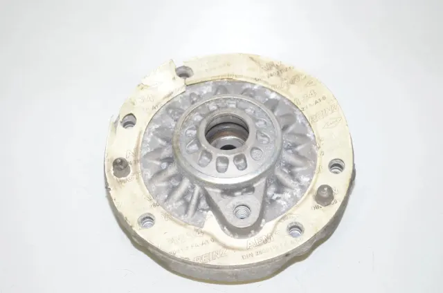 Front Right Shock Absorber Bracket
