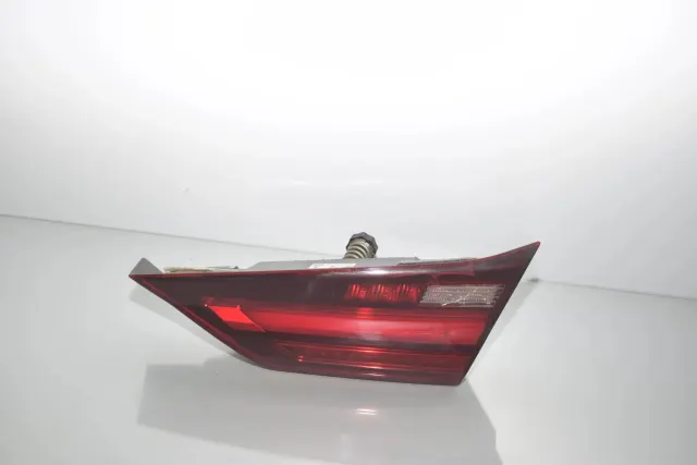Right Side Tailgate Tail Light