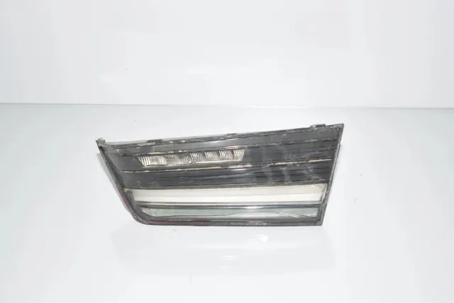 Right Side Tailgate Tail Light