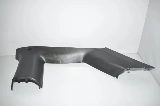 Right Side Pillar Trim