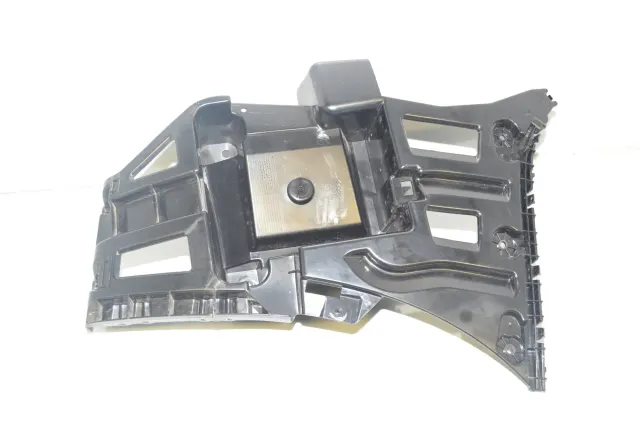 Rear Right Bumper Bracket