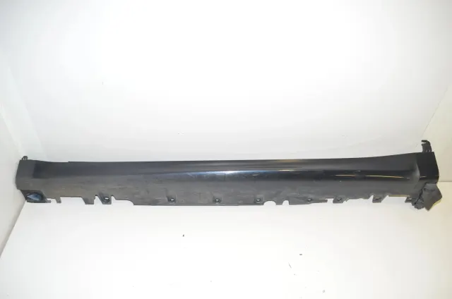 Left Side Plastic Sideskirt Cover