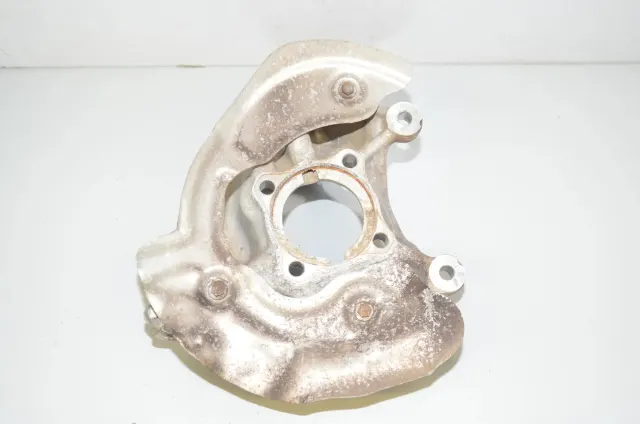 Front Left Wheel Hub