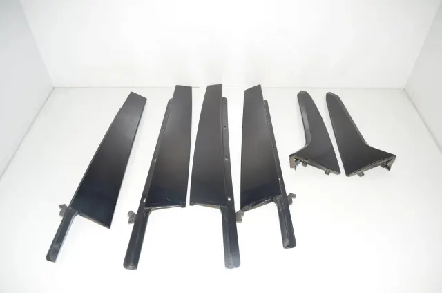 Right Side Pillar Trim