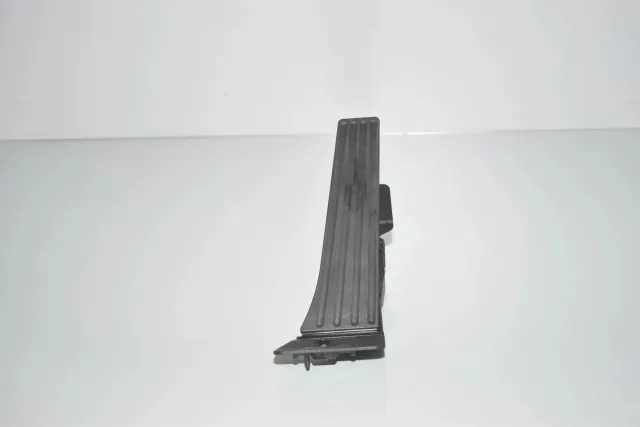 Throttle Pedal