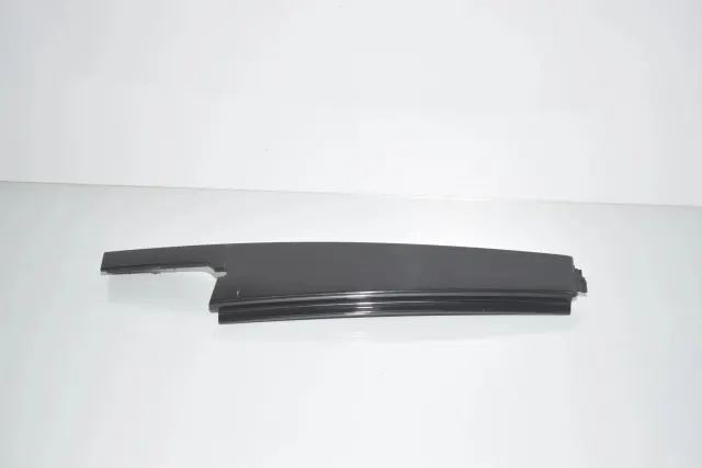Rear Right Door Vertical Trim