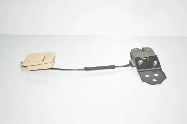 Rear Seat Backrest Lock