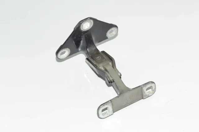 Left Side Bootlid Hinge